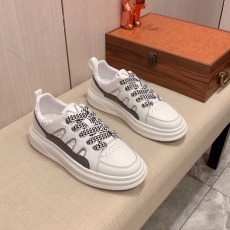 Louis Vuitton Low Shoes